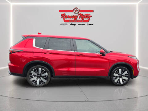 2025 Mitsubishi Outlander SE