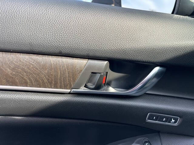 2022 Honda Accord Hybrid Touring