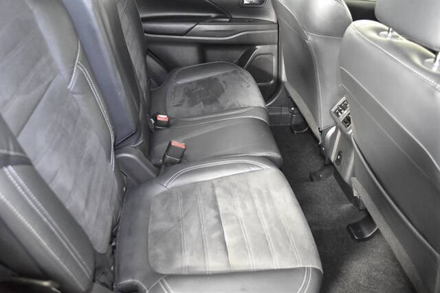 2020 Mitsubishi Outlander SE