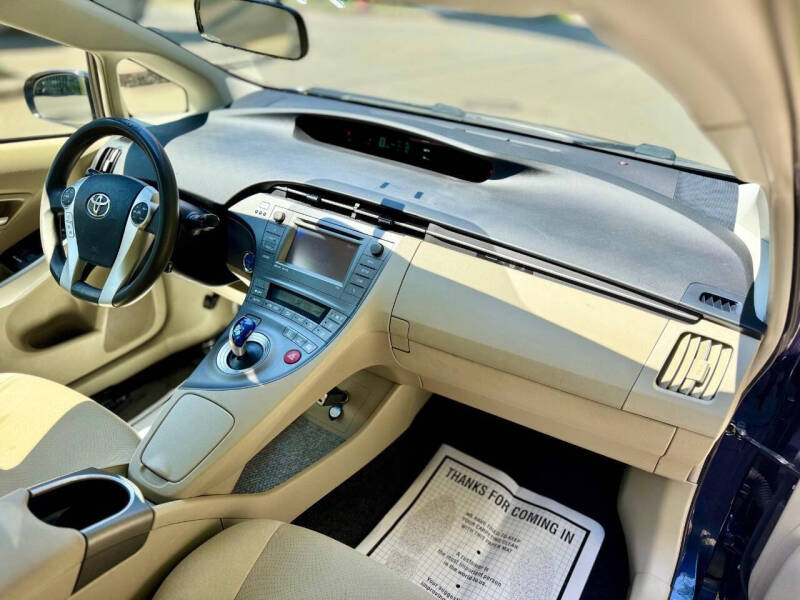 2012 Toyota Prius Three