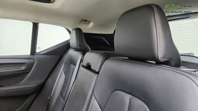 2026 Volvo XC40 B5 Plus