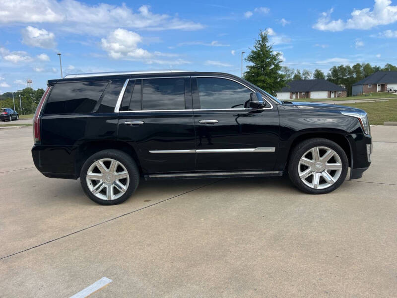 2016 Cadillac Escalade Premium photo 6