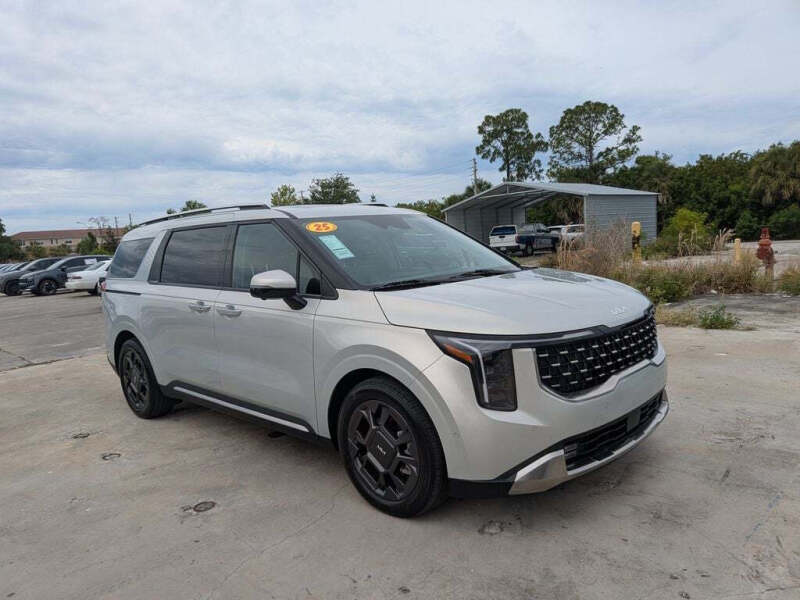 2025 Kia Carnival SX