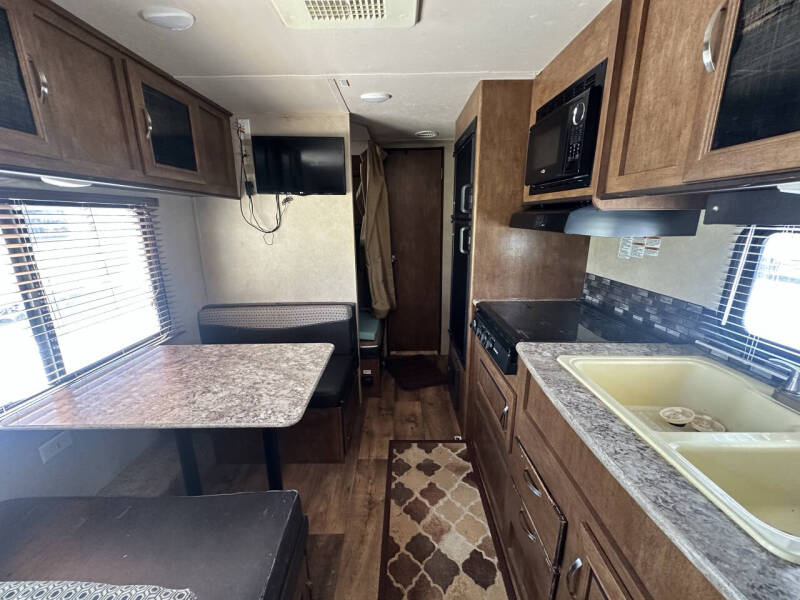 2017 Forest River Salem Cruise Lite