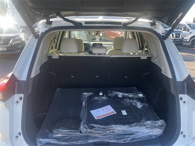 2025 Nissan Rogue SV