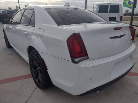 2021 Chrysler 300 S V6