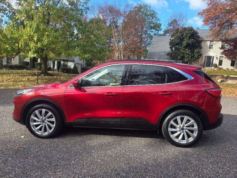 2022 Ford Escape Titanium