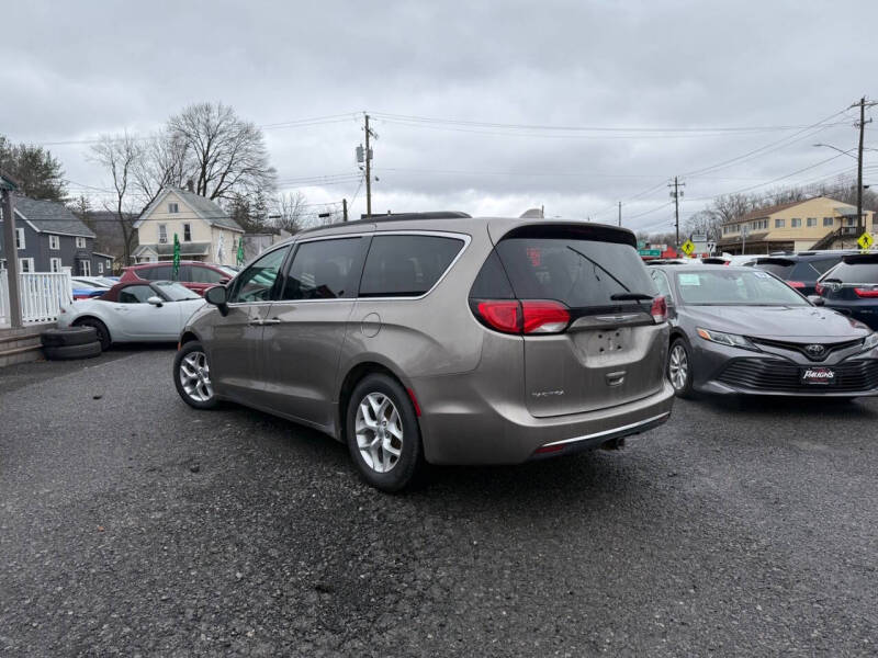 2017 Chrysler Pacifica Touring Plus