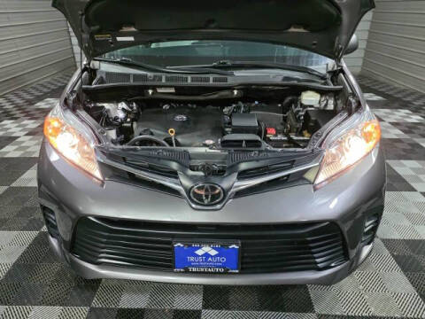 2020 Toyota Sienna LE 7-Passenger