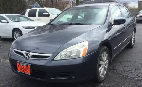 2006 Honda Accord for sale at Knowlton Motors, Inc. in Freeport IL
