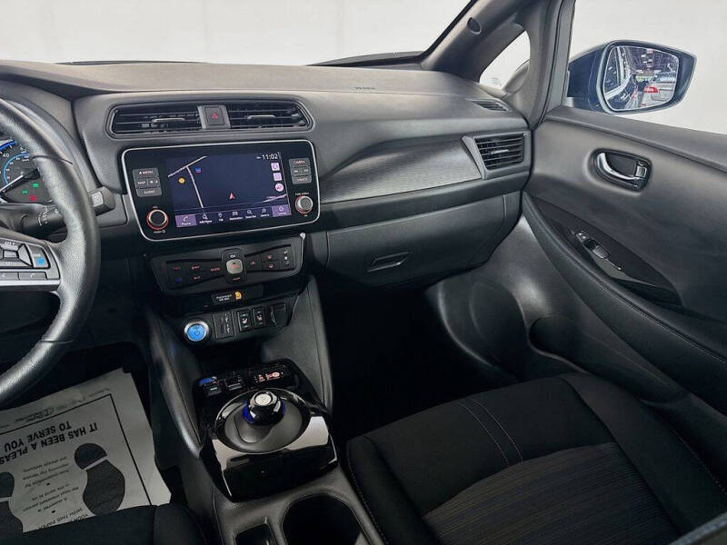 2022 Nissan LEAF SV PLUS