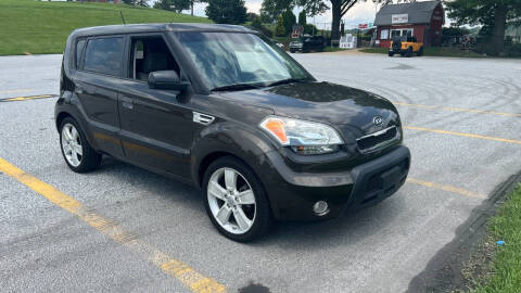 2010 Kia Soul +