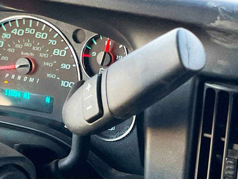 2025 Chevrolet Express 2500