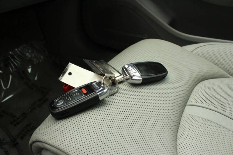 2012 Audi A8 quattro