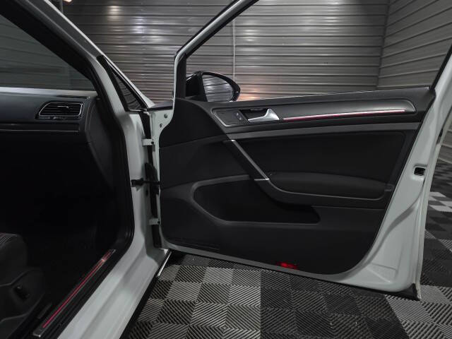 2021 Volkswagen Golf GTI Autobahn