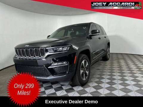 2022 Jeep Grand Cherokee for sale at PHIL SMITH AUTOMOTIVE GROUP - Joey Accardi Chrysler Dodge Jeep Ram in Pompano Beach FL