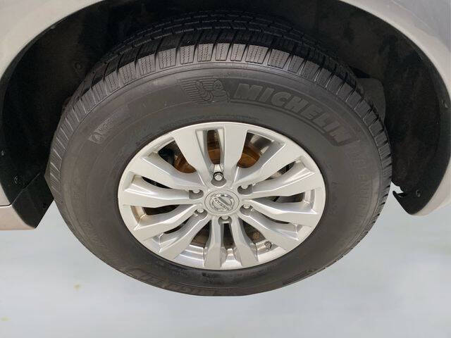 2017 Nissan Armada SV