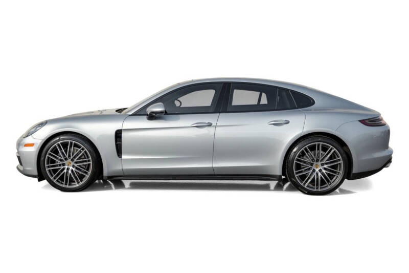 2018 Porsche Panamera