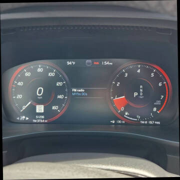 2022 Volvo XC40 T5 R-Design