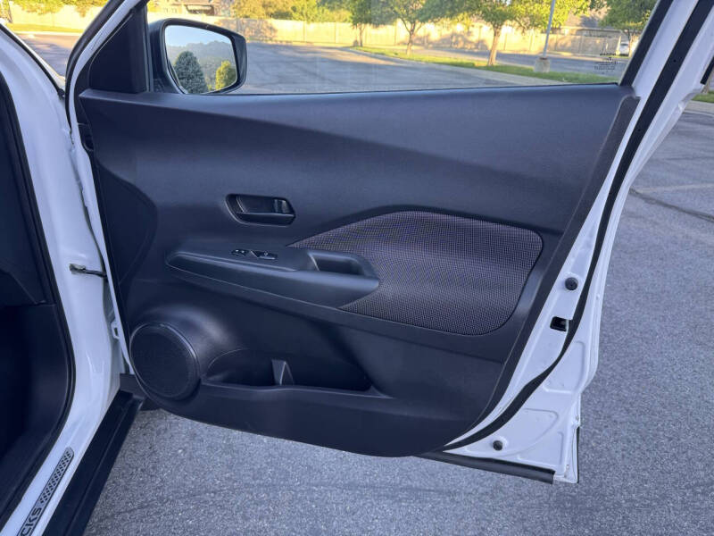 2018 Nissan Kicks S
