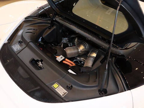 2025 Ferrari 296 GTS