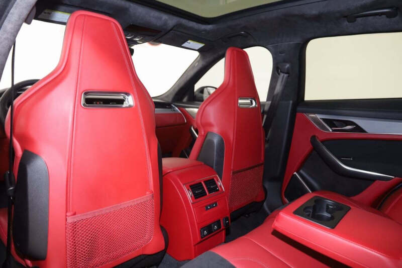 2024 Jaguar F-PACE SVR