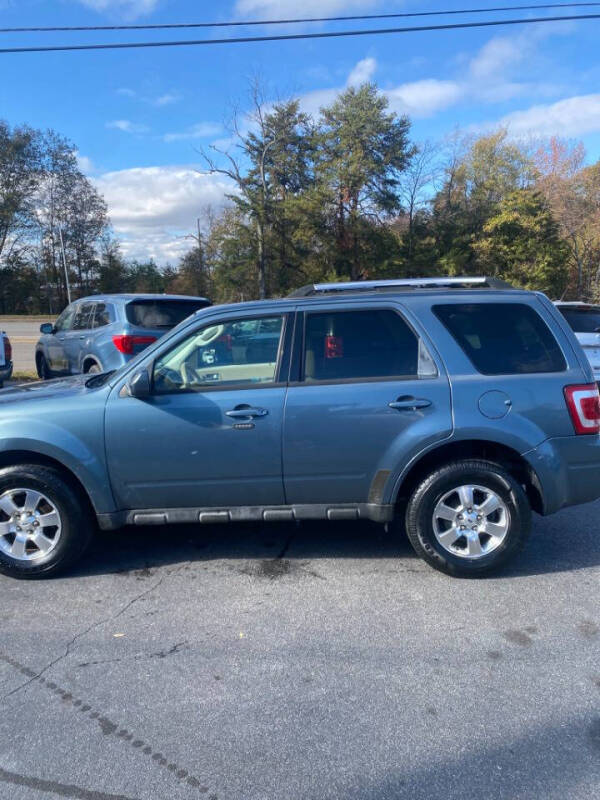 2011 Ford Escape Limited photo 4