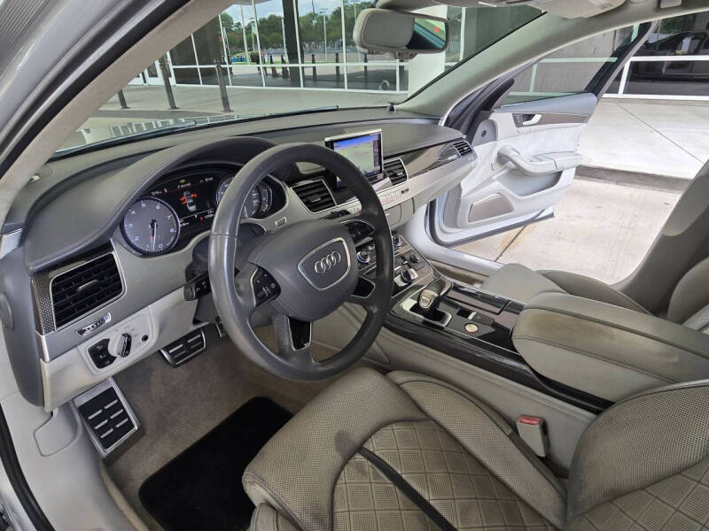 2014 Audi S8 4.0T quattro