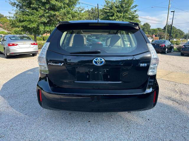 2012 Toyota Prius v Five