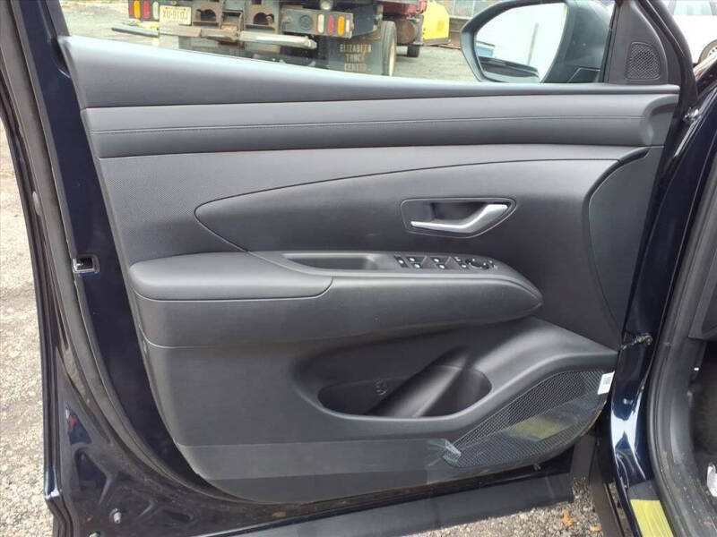 2026 Hyundai Tucson Hybrid Blue SE