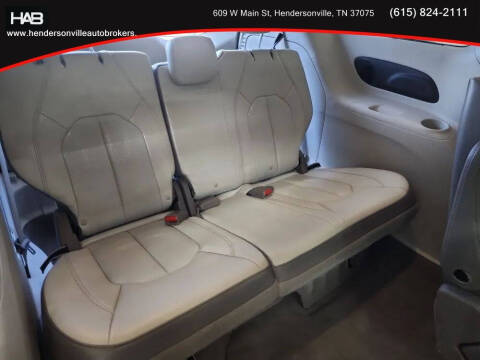 2017 Chrysler Pacifica Touring-L Plus