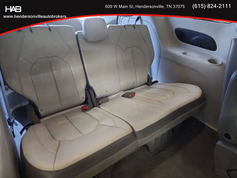 2017 Chrysler Pacifica Touring-L Plus