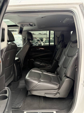 2017 Cadillac Escalade ESV Premium Luxury