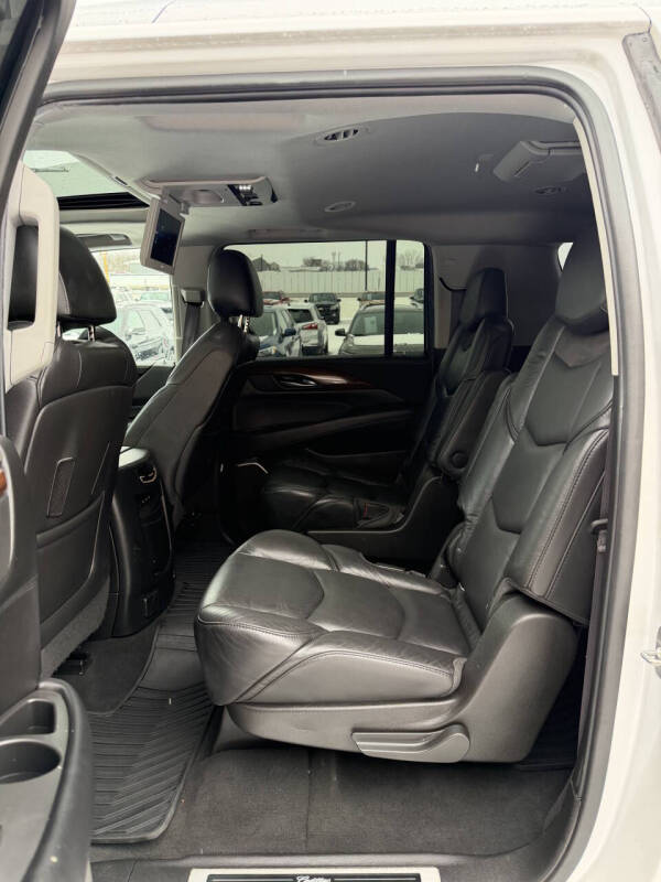 2017 Cadillac Escalade ESV Premium Luxury