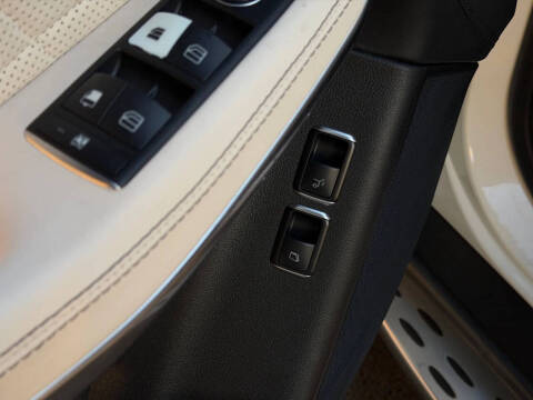 2015 Mercedes-Benz GL-Class GL 550 4MATIC