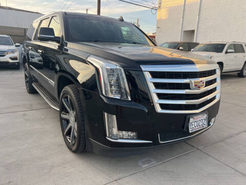 2017 Cadillac Escalade ESV Luxury