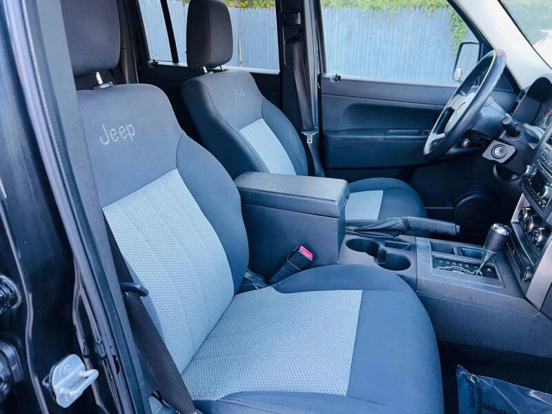 2009 Jeep Liberty Sport