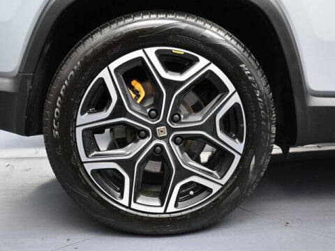 2022 Rivian R1S Launch Edition