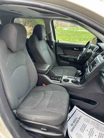 2015 GMC Acadia SLE-2