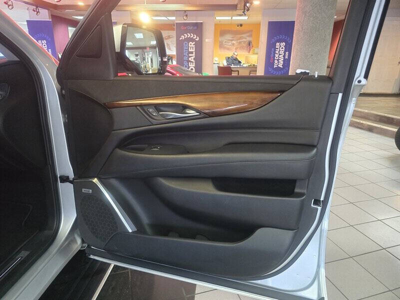 2017 Cadillac Escalade ESV Premium Luxury