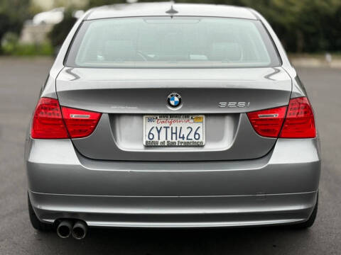 2011 BMW 3 Series 328i