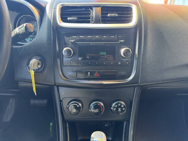 2013 Dodge Avenger SE