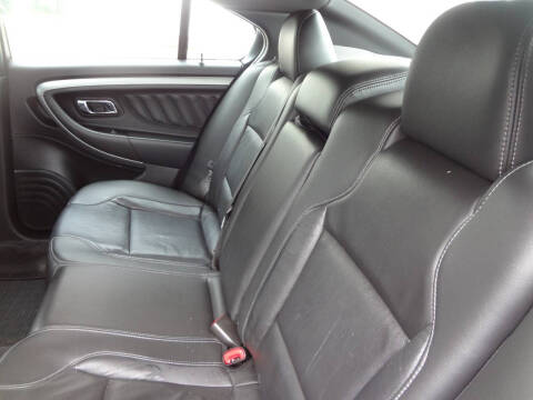 2017 Ford Taurus SEL