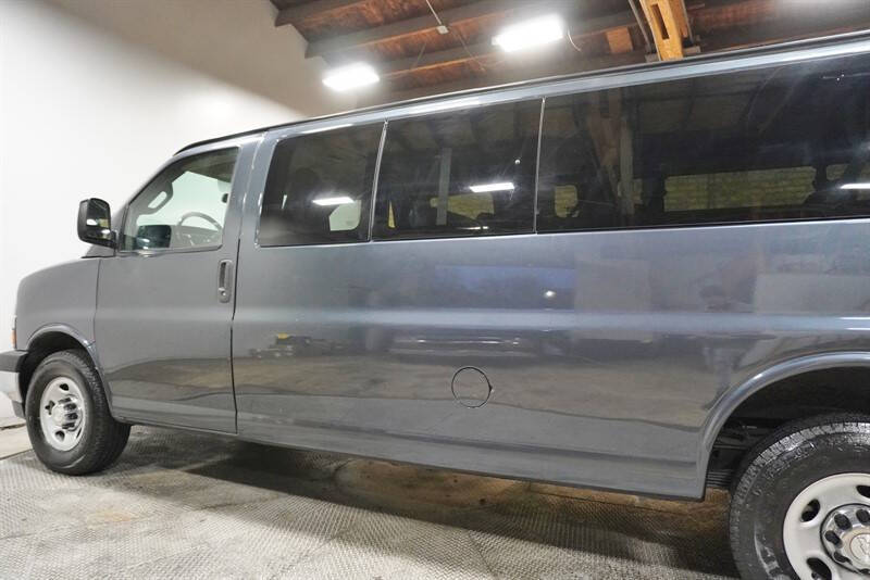 2017 Chevrolet Express LT 3500