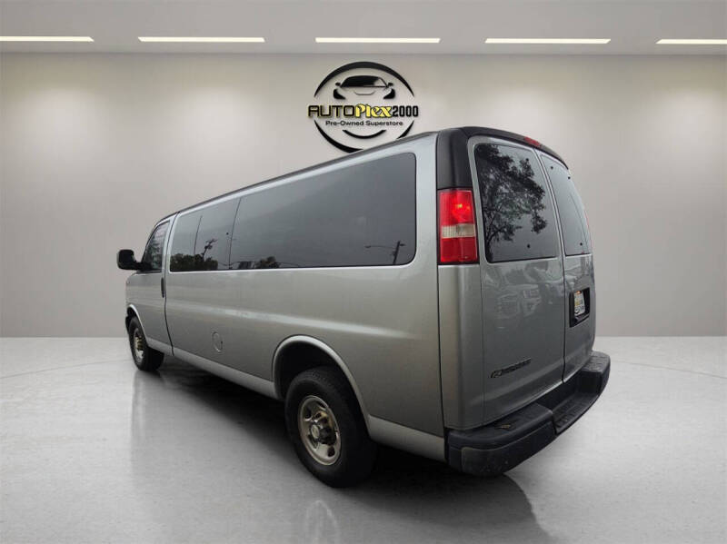 2017 Chevrolet Express LT 3500