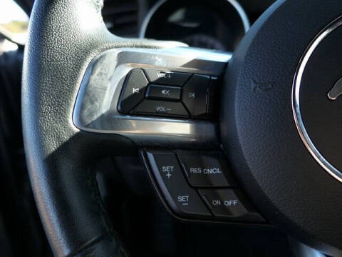 2022 Ford Mustang EcoBoost