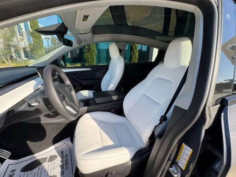 2023 Tesla Model Y Performance