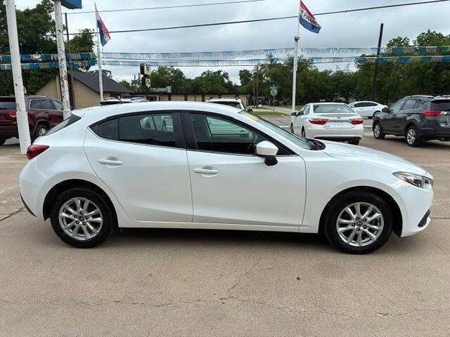 2016 Mazda MAZDA3 i Sport