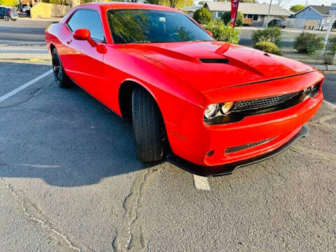 2018 Dodge Challenger SXT Plus