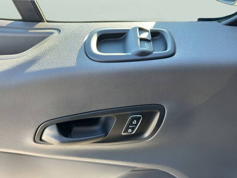 2025 Ford Transit 250